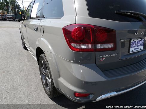 Used 2019 Dodge Journey Crossroad AWD/4WD image 9