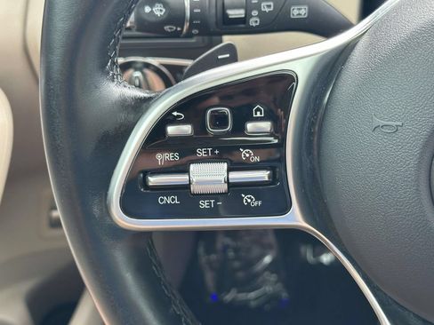 Used 2021 Mercedes-Benz GLC 300 4MATIC image 24