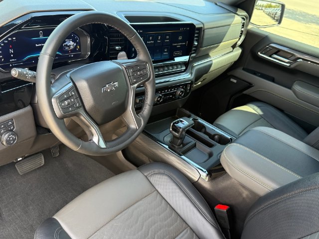 Used 2024 Chevrolet Silverado 1500 ZR2 w/ Technology Package AWD/4WD image 10