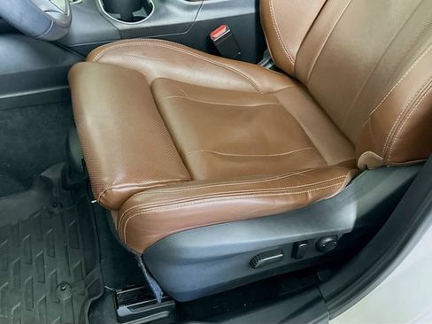 Used 2020 Subaru Outback Touring XT AWD/4WD image 23