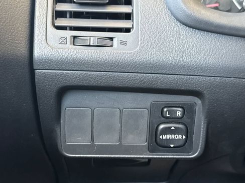 Used 2009 Toyota Corolla FWD image 29