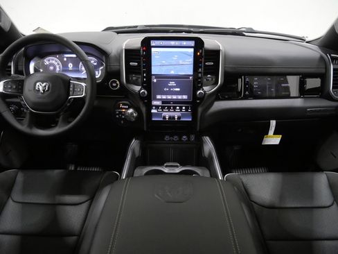 New 2026 RAM 1500 Laramie AWD/4WD image 10