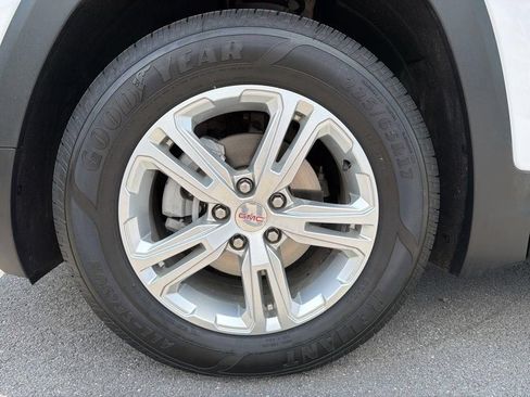 Used 2022 GMC Terrain SLE w/ Driver Convenience Package FWD image 15