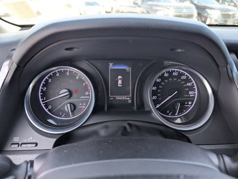 Used 2020 Toyota Camry SE FWD image 20