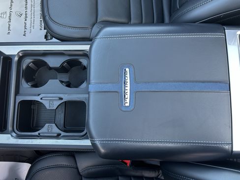 Used 2025 Ford F250 Platinum image 29