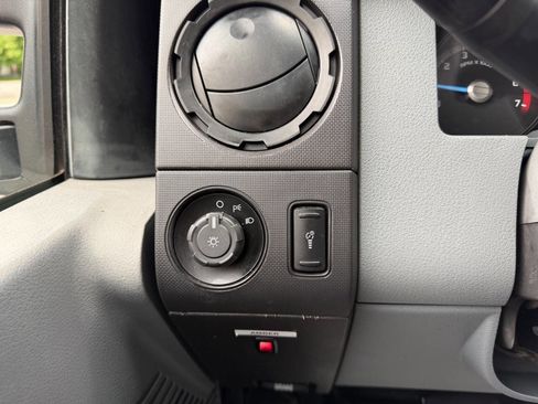 Used 2012 Ford F350 XL w/ Skid Plate Pkg AWD/4WD image 11