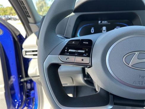 New 2025 Hyundai Elantra SE image 26