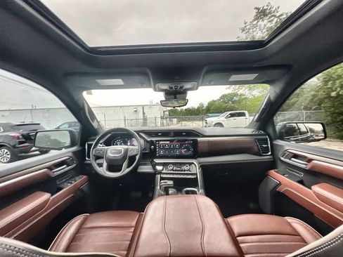 Certified 2024 GMC Sierra 1500 Denali Ultimate AWD/4WD image 19