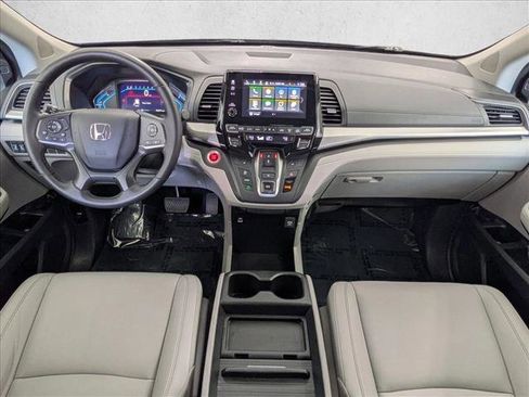Used 2023 Honda Odyssey EX-L image 16