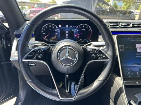 Used 2022 Mercedes-Benz S 500 4MATIC w/ AMG Line Package image 14