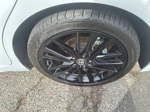 Used 2024 Toyota Camry XSE image 16