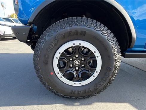 New 2025 Ford Bronco Badlands w/ Sasquatch Package image 10