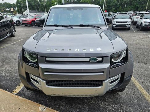 Used 2022 Land Rover Defender 90 S AWD/4WD image 2