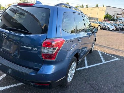 Used 2016 Subaru Forester 2.5i Premium w/ All-Weather Package AWD/4WD image 8