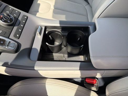 Used 2024 Hyundai Palisade Limited image 20