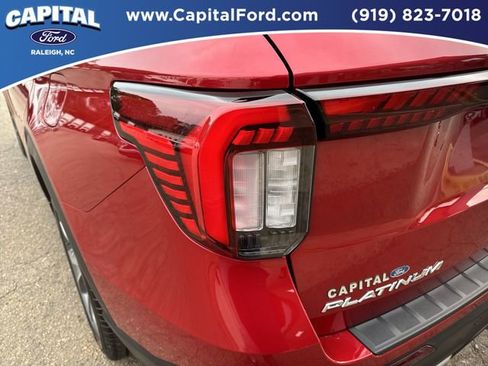 Certified 2025 Ford Explorer Platinum w/ Ultimate Package image 15