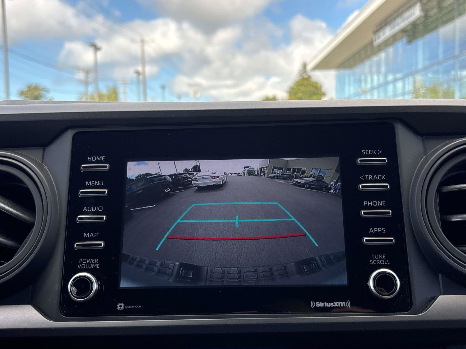 Used 2022 Toyota Tacoma SR AWD/4WD image 19