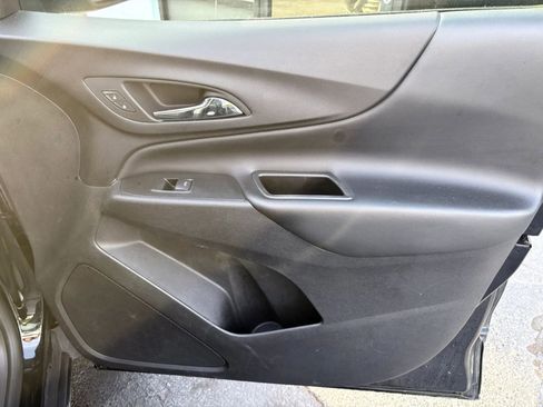 Used 2022 Chevrolet Equinox LT FWD image 20