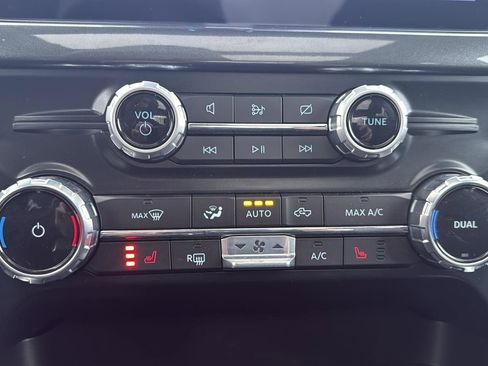 Used 2023 Ford F150 XLT w/ Equipment Group 302A High image 28