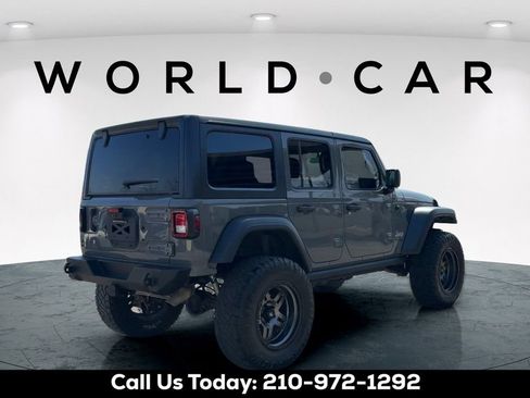 Used 2018 Jeep Wrangler Unlimited Sport S AWD/4WD image 9