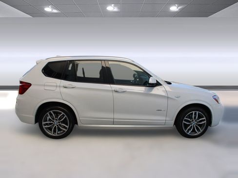 Used 2017 BMW X3 xDrive28i image 8