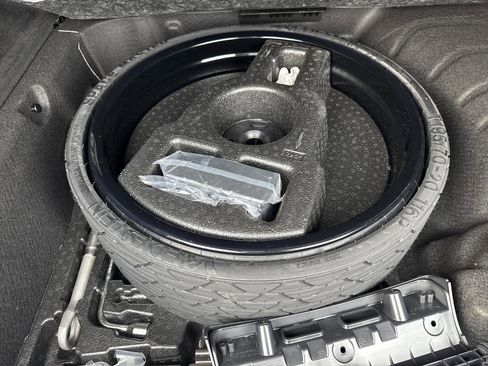 Certified 2024 Mercedes-Benz GLE 53 AMG AMG GLE 53 image 39