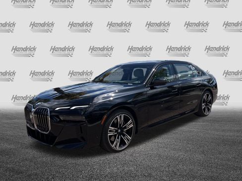 Certified 2025 BMW 740i RWD image 5