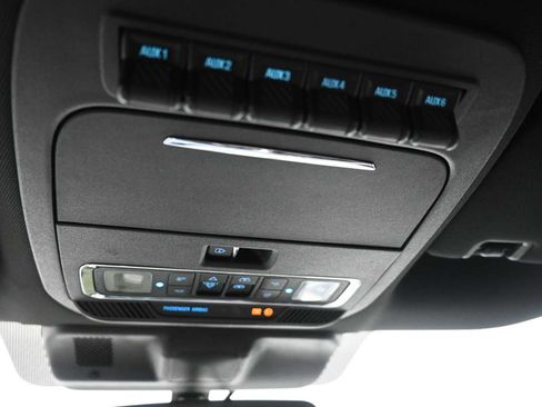 Used 2024 Ford F250 Platinum image 25