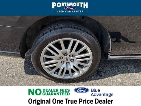 Certified 2024 Ford Expedition Platinum image 35