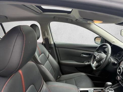 Used 2024 Nissan Sentra SR w/ SR Premium Package image 25