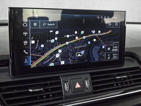 Certified 2025 Audi Q5 e Premium Plus w/ Premium Plus Package AWD/4WD image 13