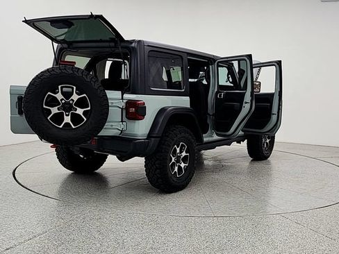 Used 2024 Jeep Wrangler Unlimited Rubicon w/ Convenience Group AWD/4WD image 11