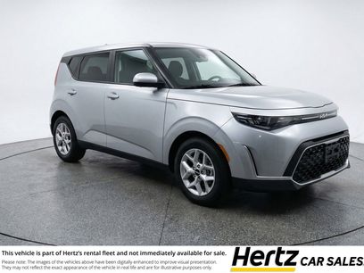 Used 2025 Kia Soul LX w/ LX Technology Package