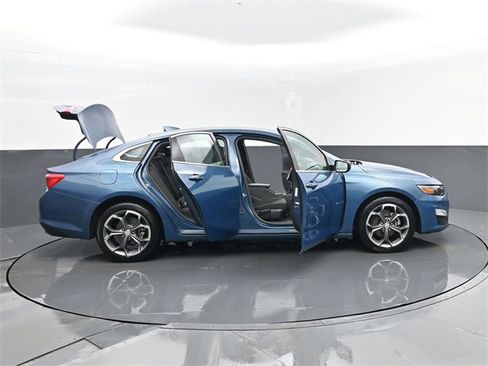 Used 2024 Chevrolet Malibu LT image 28
