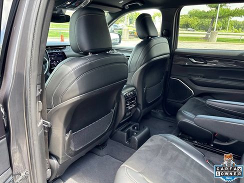 Used 2021 Jeep Grand Cherokee L Laredo AWD/4WD image 35