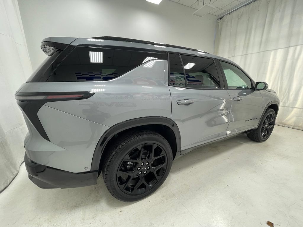 New 2026 Chevrolet Traverse RS w/ LPO, Floor Liner Package AWD/4WD image 4