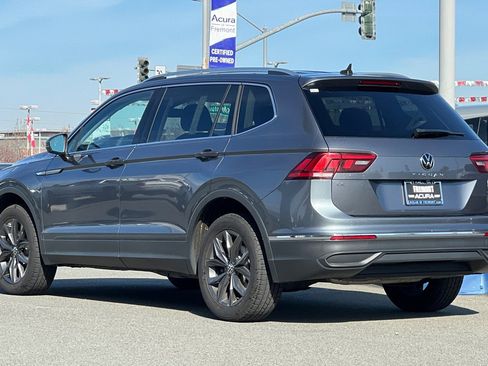 Used 2022 Volkswagen Tiguan SE image 6