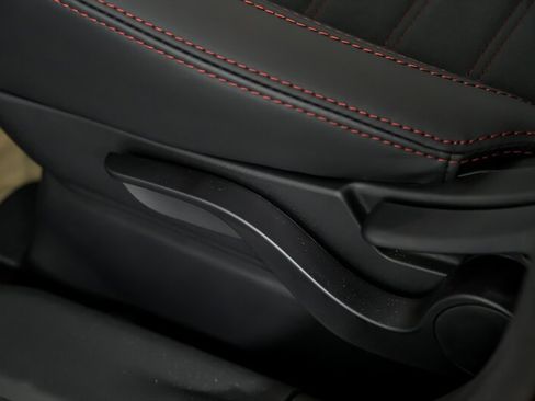 New 2025 Mitsubishi Outlander Sport SE image 15