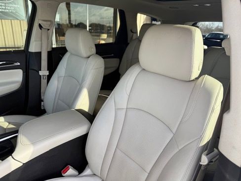 Used 2023 Buick Enclave Premium w/ Experience Buick Package image 11