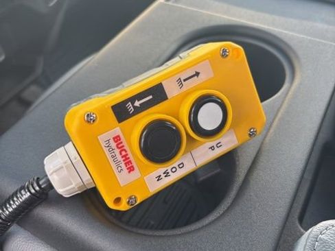 New 2025 Ford F450 XL w/ XL Chrome Package image 25