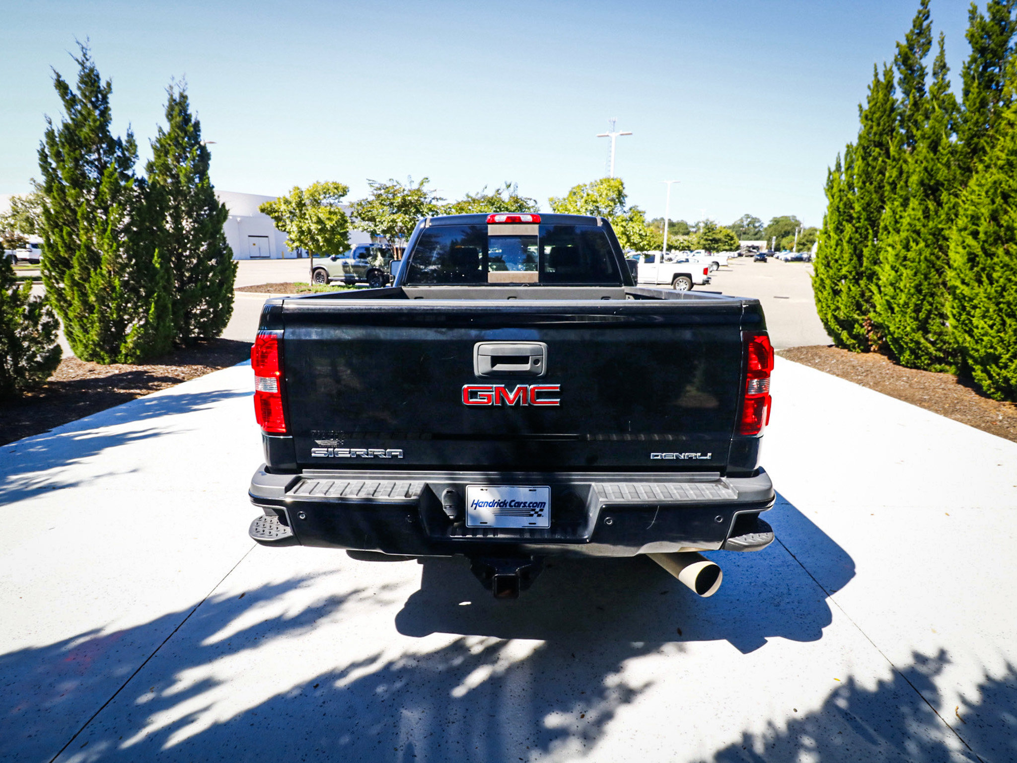 Used 2019 GMC Sierra 2500 Denali w/ Duramax Plus Package AWD/4WD image 10