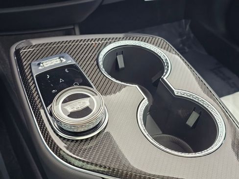 New 2026 Cadillac Optiq V AWD/4WD image 32