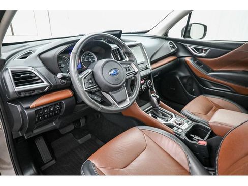 Used 2023 Subaru Forester Touring AWD/4WD image 11