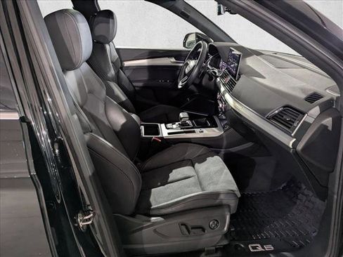 Used 2021 Audi Q5 e Premium Plus w/ Premium Plus Package image 22