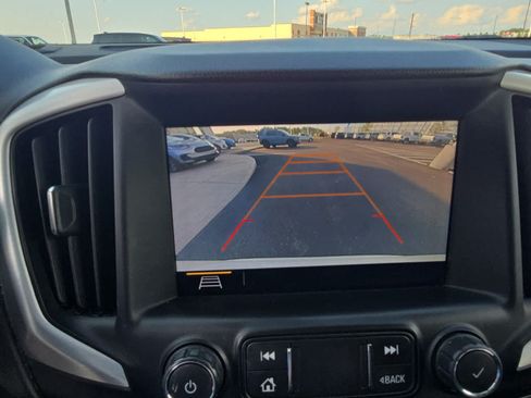 Used 2020 GMC Terrain SLE w/ Driver Convenience Package AWD/4WD image 34