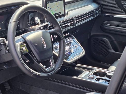 Used 2022 Lincoln Corsair AWD w/ Equipment Group 101A image 23