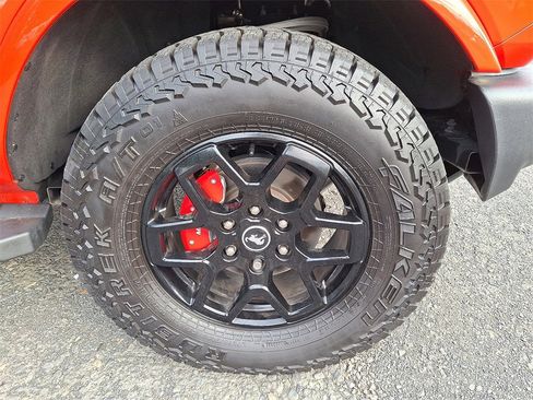 Used 2023 Ford Bronco Outer Banks image 8