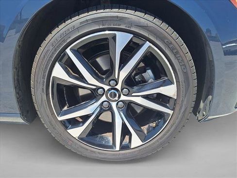 Used 2024 Volvo S60 B5 Core FWD image 21