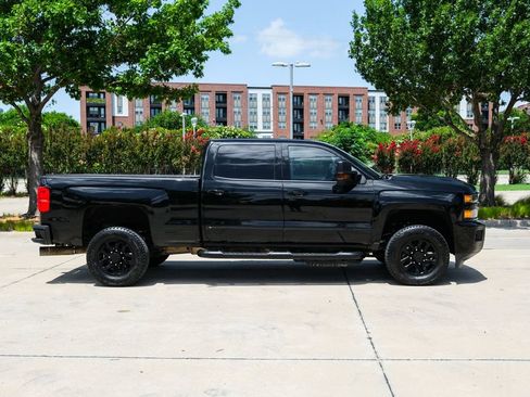Used 2019 Chevrolet Silverado 2500 LTZ w/ Duramax Plus Package AWD/4WD image 16