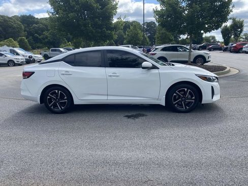 Used 2025 Nissan Sentra SV w/ All-Weather Package FWD image 2